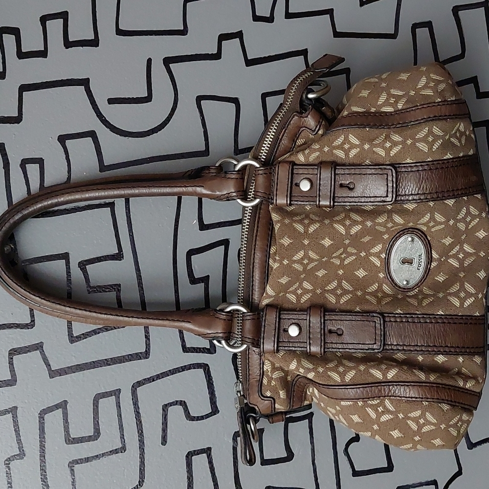 Fossil Signature Silhouette Satchel Maddox Bag